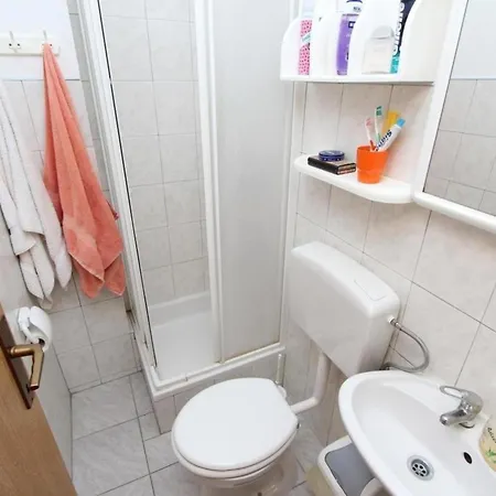 Apartment Charmante Lora Mit Whirlpool Rovinj