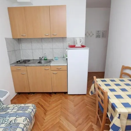 Apartment Charmante Lora Mit Whirlpool *