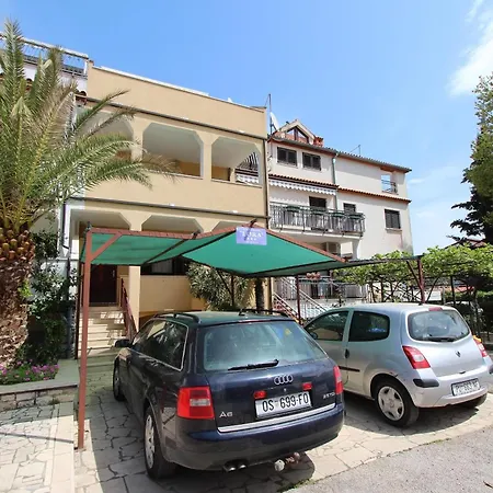 Charmante Lora Mit Whirlpool Rovinj